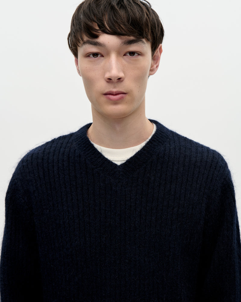 V Neck Kid Mohair 053 Midnight